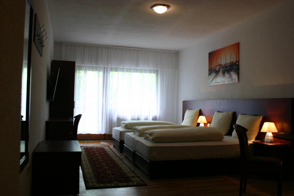 Apartment Traube Bad Urach Exterior foto