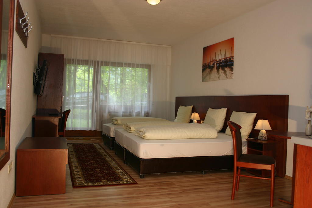 Apartment Traube Bad Urach Cameră foto